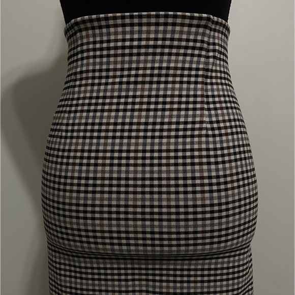 Mini Plaid Skirt - Picture 6 of 9